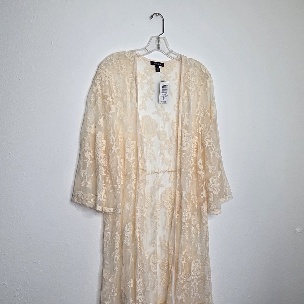 Torrid Cream Floral Lace Chiffon Duster Kimono NWT - Picture 5 of 8